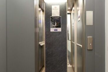هتل Kyriad Prestige Les Sables D Olonne  Plage  Centre Des Congrès