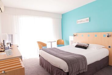 هتل Kyriad Prestige Les Sables D Olonne  Plage  Centre Des Congrès