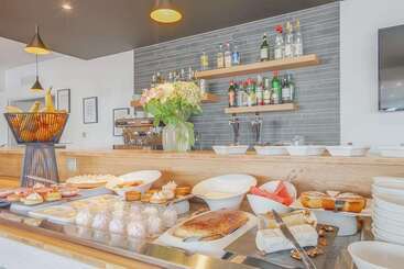 Brit Hotel Reims La Neuvillette