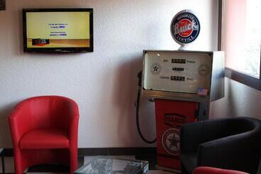 Enzo Hotels Pont A Mousson By Kyriad Direct