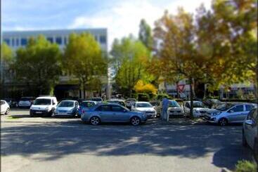 هتل Aix