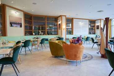 هتل Best Western Plus Paris Saclay