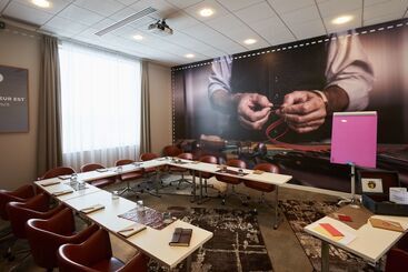 هتل Best Western Plus Paris Saclay
