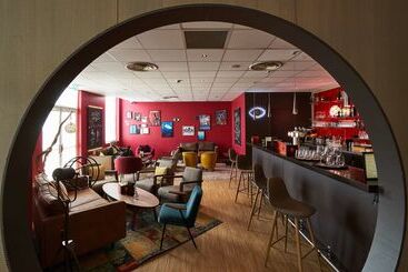 هتل Best Western Plus Paris Saclay