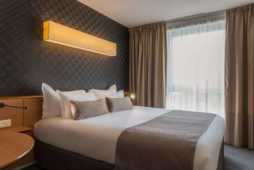 هتل Best Western Plus Paris Saclay