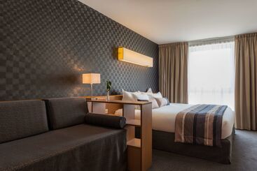 هتل Best Western Plus Paris Saclay