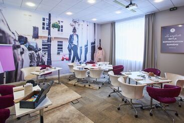 هتل Best Western Plus Paris Saclay