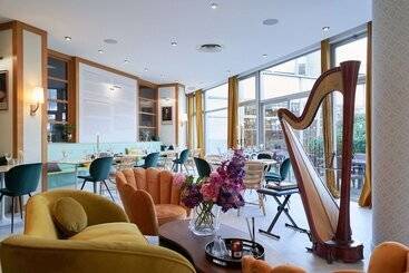 هتل Best Western Plus Paris Saclay