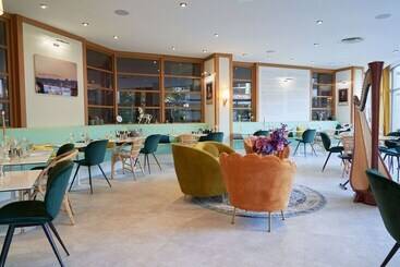 هتل Best Western Plus Paris Saclay