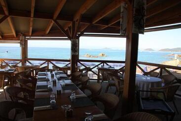 هتل Cala Di Sole