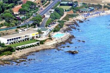 هتل Cala Di Sole