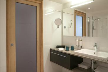 هتل Croisette Beach Cannes  Mgallery