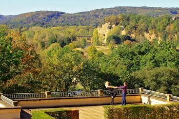 هتل Domaine De Rochebois & Spa Nuxe