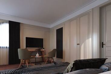 هتل Domaine De Rochebois & Spa Nuxe