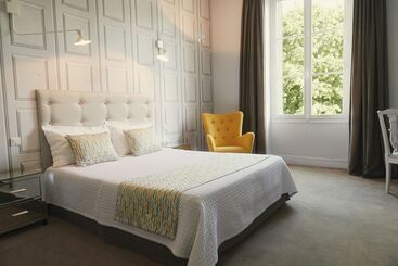 هتل Hôtel Bristol Pau