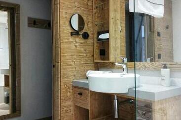 هتل Hôtel Les Sherpas