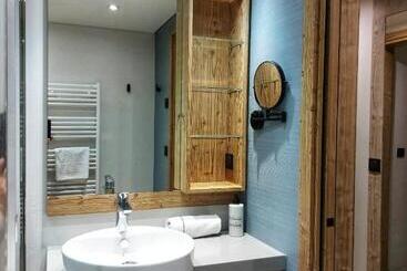 هتل Hôtel Les Sherpas