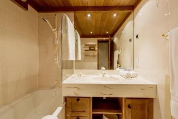 هتل Hôtel Les Sherpas
