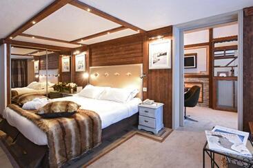 هتل Hôtel Les Sherpas