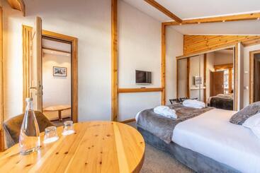 هتل Hôtel Les Sherpas
