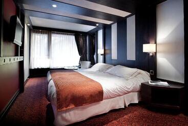 هتل Hôtel Les Sherpas