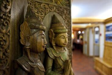 هتل Hôtel Les Sherpas