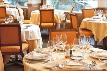 هتل Hôtel Les Sherpas