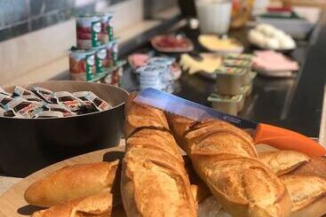 هتل Ibis Styles Clermont Ferrand Aéroport