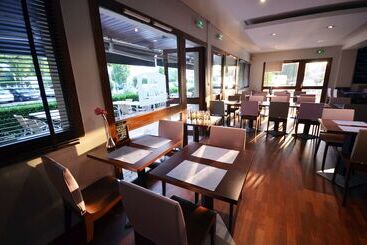 酒店 Kyriad Dijon Est  Mirande