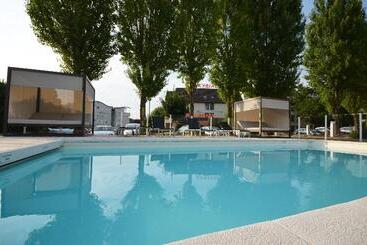 酒店 Kyriad Dijon Est Mirande