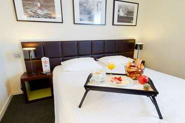 هتل Kyriad Hôtel Orly Aéroport   Athis Mons
