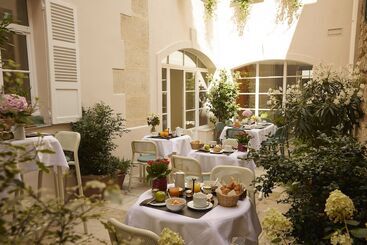 هتل Le Clos Medicis