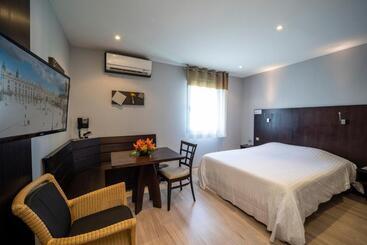 هتل Logis Cottage