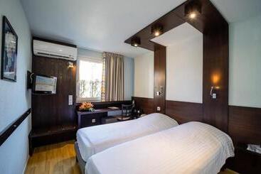 هتل Logis Cottage