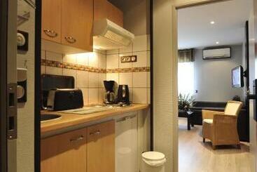 هتل Logis Cottage