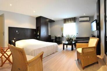 هتل Logis Cottage