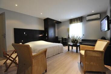 هتل Logis Cottage
