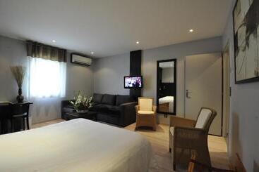 هتل Logis Cottage