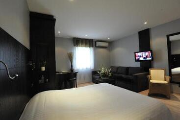 هتل Logis Cottage