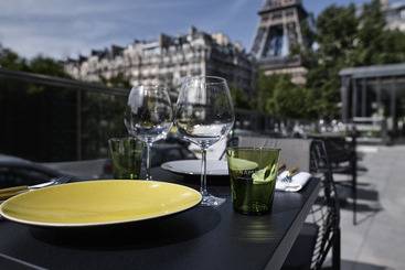 هتل Pullman Paris Tour Eiffel