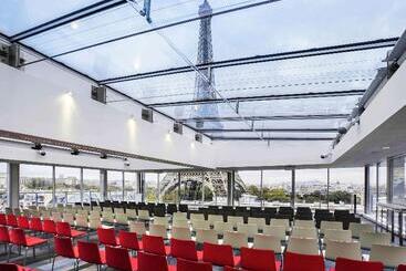 هتل Pullman Paris Tour Eiffel