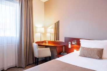 Quality Hotel Pau Centre Bosquet