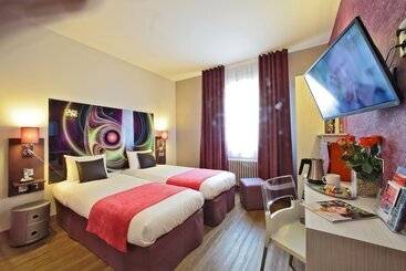 هتل The Originals City   Hôtel Saint Martial, Limoges Centre