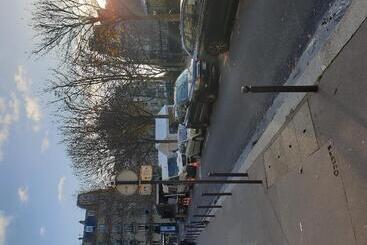 هتل Du Square D Anvers