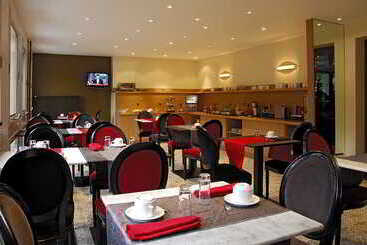 هتل Hôtel Tour Maje