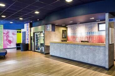 هتل Ibis Budget Bordeaux Centre Gare Saintjean