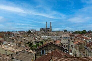هتل Ibis Budget Bordeaux Centre Gare Saintjean