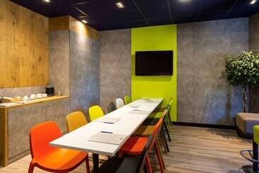 هتل Ibis Budget Bordeaux Centre Gare Saintjean