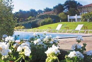 هتل Hôtel Et Résidence La Réserve