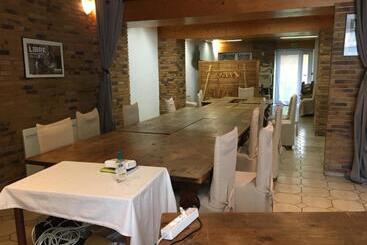 هتل Logis Hôtel De France & Restaurant Pamiers